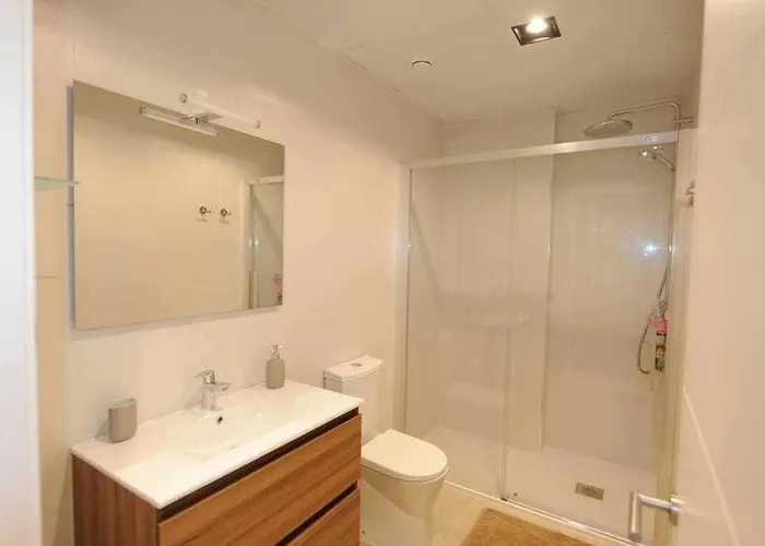 Estupendo Piso Nuevo En Playa Victoria شقة