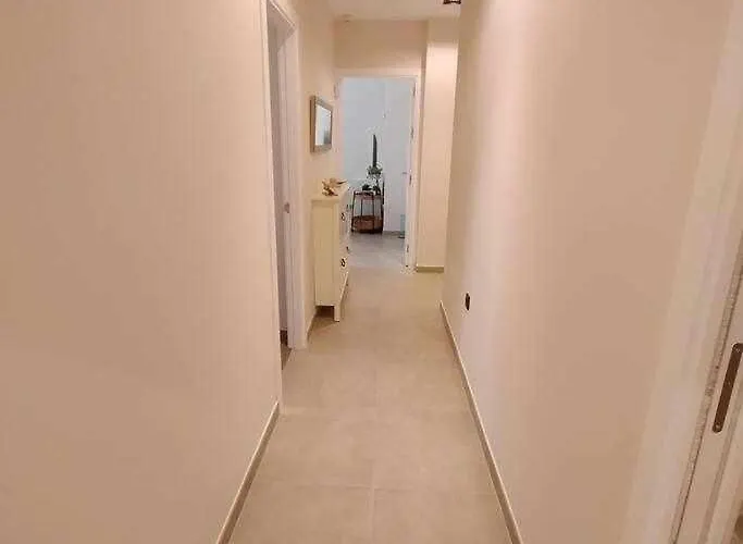 Estupendo Piso Nuevo En Playa Victoria شقة