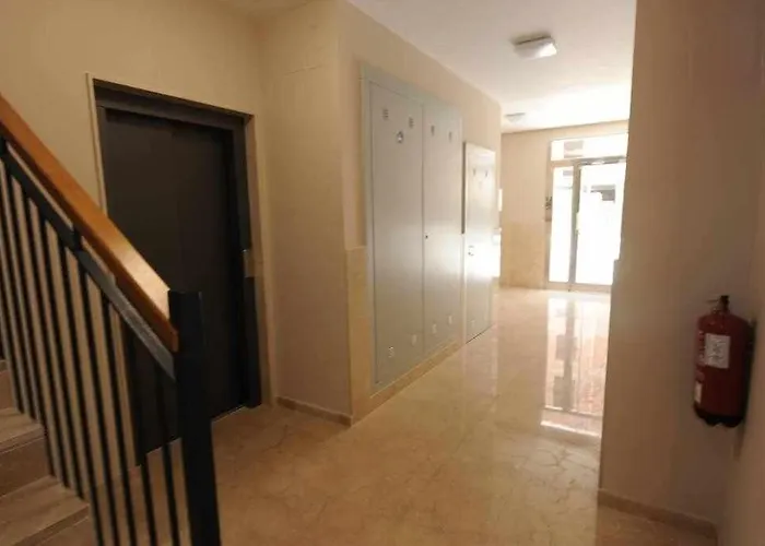 Estupendo Piso Nuevo En Playa Victoria