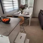 Estupendo Piso Nuevo En Playa Victoria * Cádiz