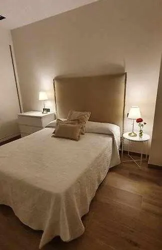 Estupendo Piso Nuevo En Playa Victoria 加的斯