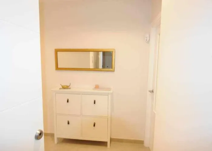 Estupendo Piso Nuevo En Playa Victoria 公寓