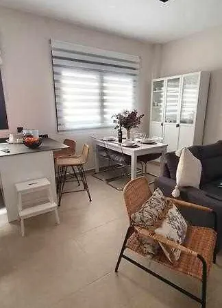 Estupendo Piso Nuevo En Playa Victoria Cadiz