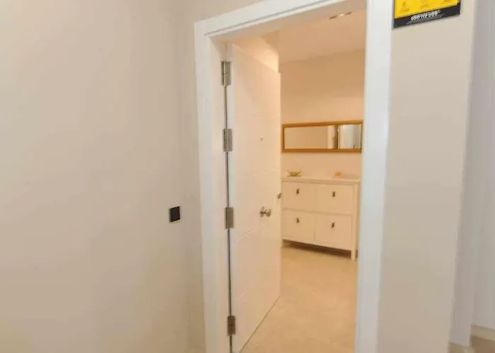 Estupendo Piso Nuevo En Playa Victoria Appartement *