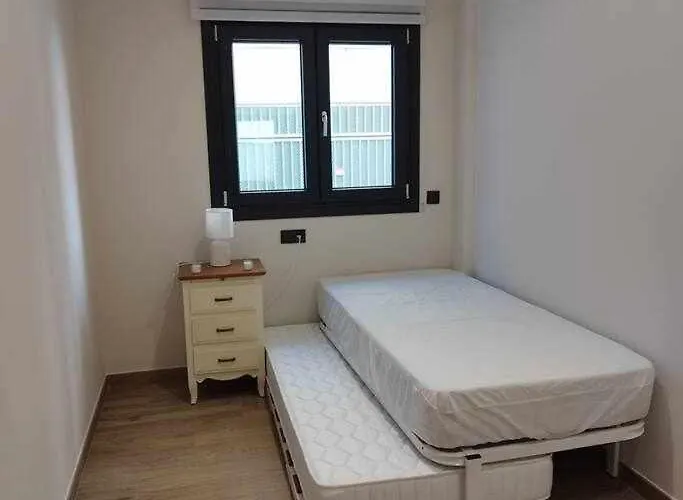 Estupendo Piso Nuevo En Playa Victoria Appartement *